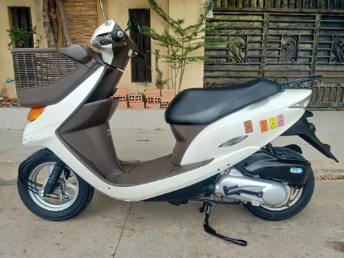 Honda DIO Cesta50cc