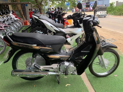 honda dream 022​ ម្ចាស់​ដើម​ ម៉ូតូ​ថ្មី​គ្មាន​កន្លែង​ទាស់​ ផ្លាក់​លេខ​កម្មង់​168​​[1950$]