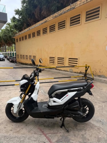 Honda Zoomer-X