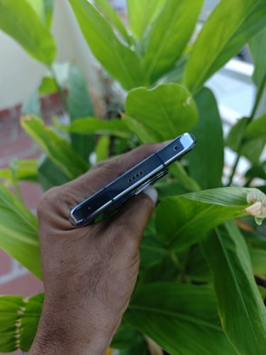 Honor Magic4 8g/256g_CH(វៃដូរបាន)👉$145