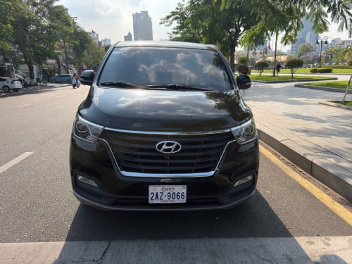 Hyundai H1 2020