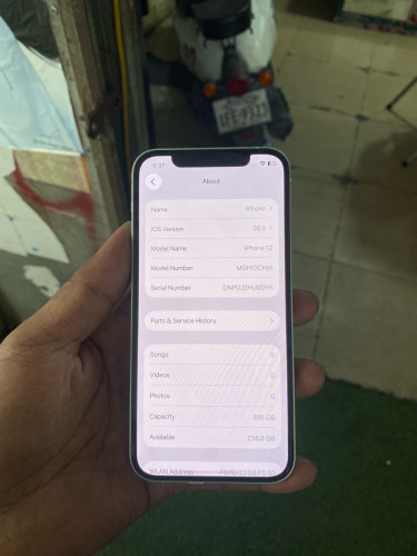 IPhone 12 256G អេក្រង់ហ្សុីនដានតិចៗអត់ស្គេនរូបរាងនៅស្អាត 98% លក់ 145$(ទីតាំងភ្នំពេញជិតវេងស្រេង)