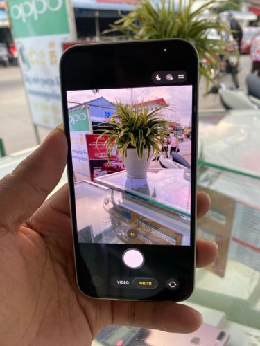IPhone 12 256G អេក្រង់ហ្សុីនដានតិចៗអត់ស្គេនរូបរាងនៅស្អាត 98% លក់ 145$(ទីតាំងភ្នំពេញជិតវេងស្រេង)