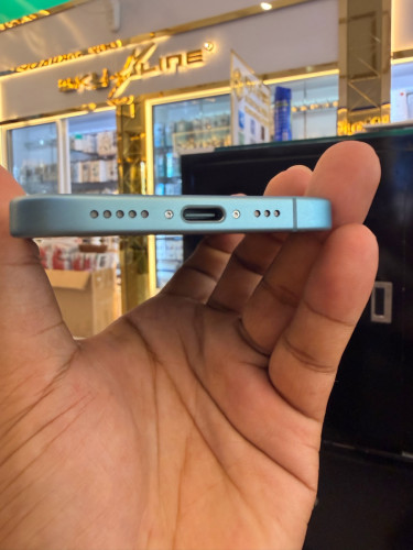 iPhone 16 128G battery life 100% Cycle Count 38
