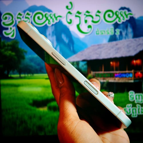 iPhone 16 ZP ថ្ម100% (វ៉ៃដូរបាន)មានធានាច្បាស់លាស់ត្រឹមត្រូវ