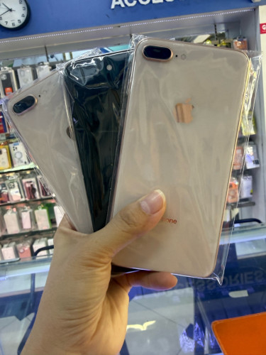 iPhone 8 Plus 64GB 100$