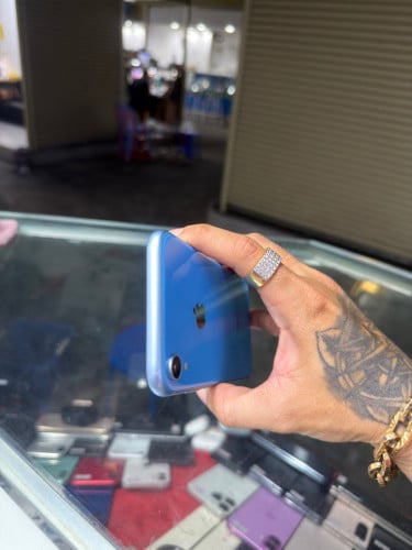 iPhone XR Blue X/A HD64GB Phone Condition 90% 🔋77% , ដូរអេក្រង់GX , មានស្កេនមុខ ,  ម៉ាស៊ីនហ្ស៊ីន