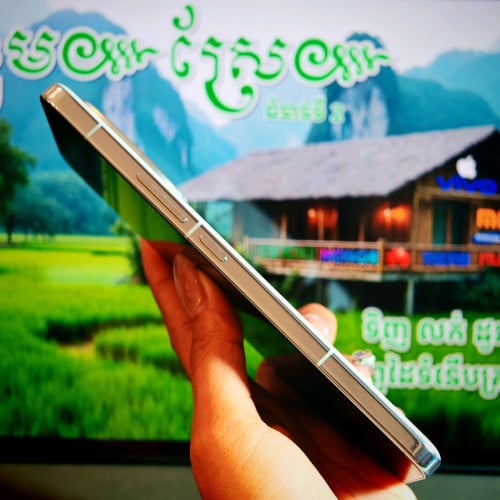 iQoo 13 (វ៉ៃដូរបាន)មានធានាច្បាស់លាស់ត្រឹមត្រូវ