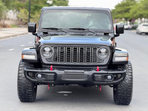 Jeep Wrangler ឆ្នាំ2020 ក្រដាសពន្ធ ធានាឡានស្អាត មហាថ្មី