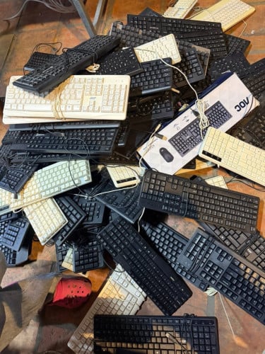 Keyboard មួយទឹក 6000៛ 6000៛ បងយក10ឡើងបងៗ ឆាត 🥰🥰🥰📲❤️