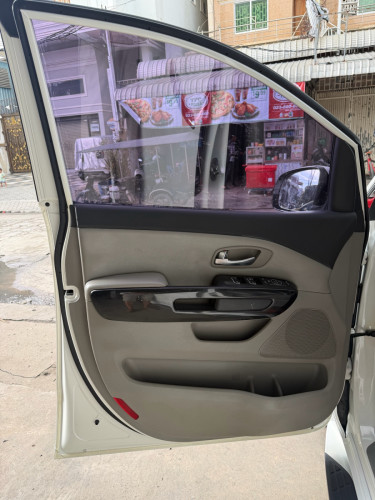 Kia Carnival 2015 បើកតំបូល ទ្វារអូតូ