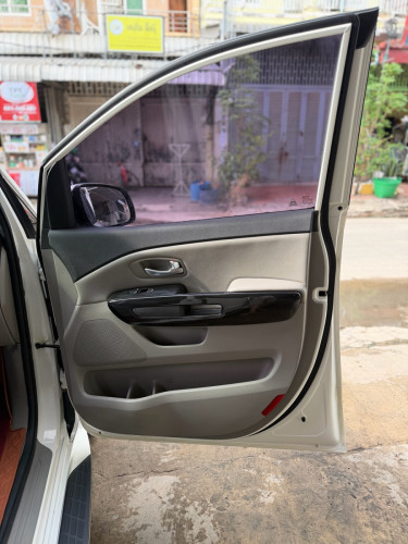Kia Carnival 2015 បើកតំបូល ទ្វារអូតូ