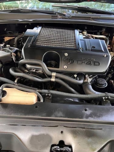 Land Cruiser PRADO 04 V4 P2 Auto មាស៊ូតស្រុីន ស្ពិចអារ៉ាប់អេមណាស់