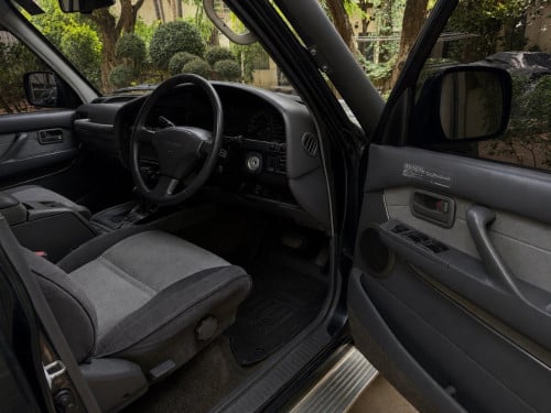 Landcruiser 1993 spec japan