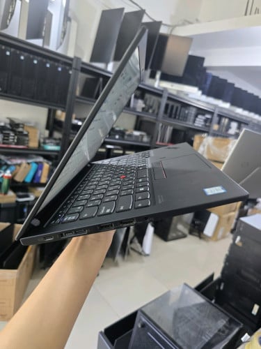 Lenovo ThinkPad X1 Carbon 14" i5 8265U Ram 86/SSD 256G (128Mb)