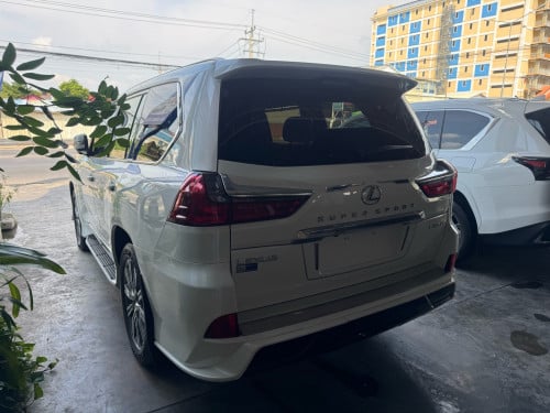 Lexus Lx570 2016 Super Sport Full Options (Specs Arab) ថ្មីណាស់ ស្តុកថ្មី