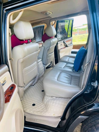 LX 470 ឆ្នាំ 2001 ឡានស្អាតអត់បុកអត់ប៉ះម៉ាស៊ីនប្រអប់លេខអេម