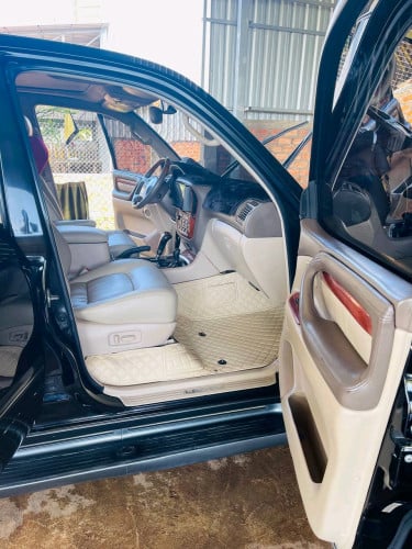 LX 470 ឆ្នាំ 2001 ឡានស្អាតអត់បុកអត់ប៉ះម៉ាស៊ីនប្រអប់លេខអេម