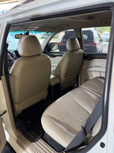Mitsubishi Pajero Sport 2015