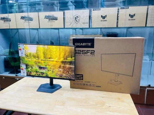 Monitor 25” 200Hz Brand GIGABYTE ថ្មីប្រអប់ អីវ៉ាន់មាននៅក្នុងស្តុកស្រាប់បងៗអាចធ្វើការកម្ម៉ង់បាន