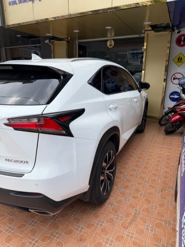 Nx200t F-Sport 2017 ឡានស្អាត Auto Check កប់