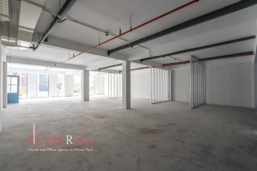 Office & Retails Space For Rent in SAYON Building