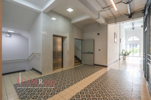 Office & Retails Space For Rent in SAYON Building