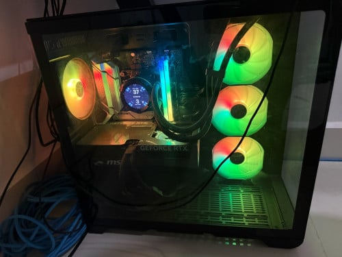 PC And Monitor 5060TI X MSI 32Inch