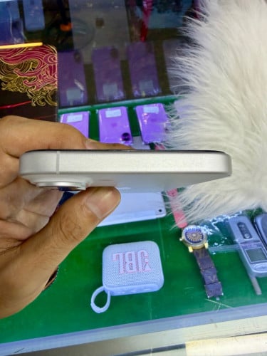 Phone 16 Plus Color White🤍មួយទឹកថ្ម91%🔋128G lock simប្រើបានសុីម2សេវាដើរស្មូតល្អគ្រប់ប្រពន្ធ័⭐️