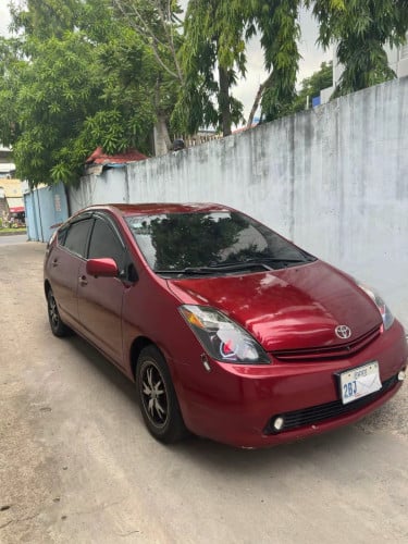 Prius 05 Full ឡានស្អាត​ លេងហេីយម៉ាឆ្ងាញ់​ សាងបាន