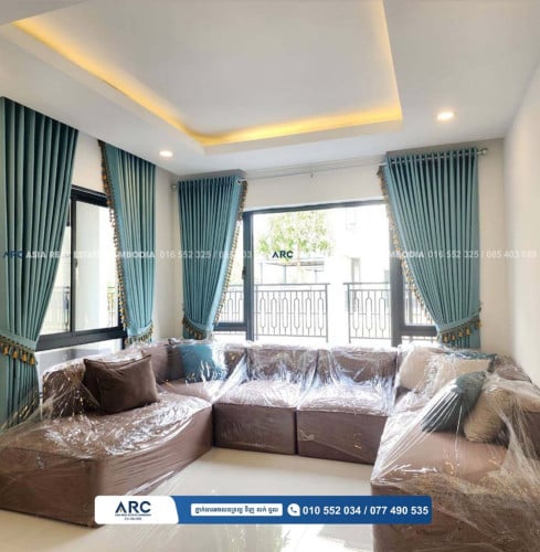 Queen B2 villa
