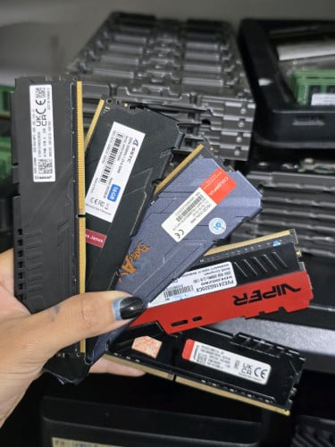RAM PC ខ្នាត 16GB - 32GB មួយទឹកស្អាតៗ ល្បឿនលឿនកប់ស៊េរី បើចាប់អារម្មណ៍អាចទាក់ទងមកបានបងៗ