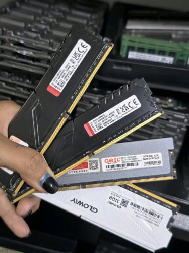 RAM PC ខ្នាត 16GB - 32GB មួយទឹកស្អាតៗ ល្បឿនលឿនកប់ស៊េរី បើចាប់អារម្មណ៍អាចទាក់ទងមកបានបងៗ