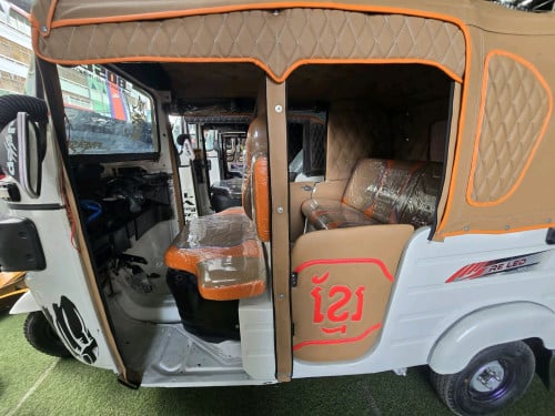 Re bajaj2019លក់