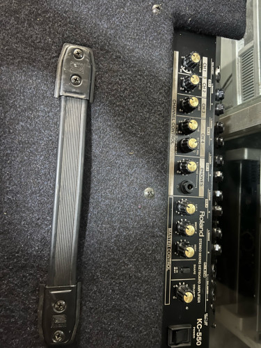 Roland KC550