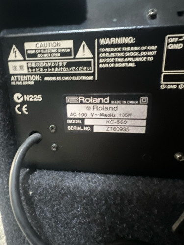 Roland KC550