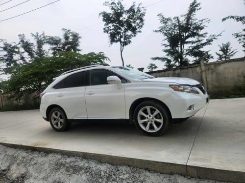 RX350ឆ្នាំ2010ប៉ុង1ម្ចាស់ដេីមលក់24900$