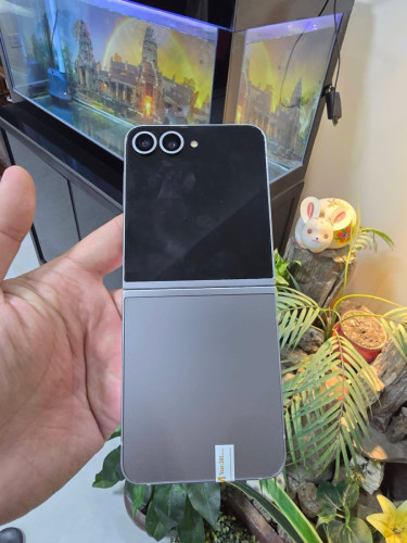 Samsung Galaxy Z flip6