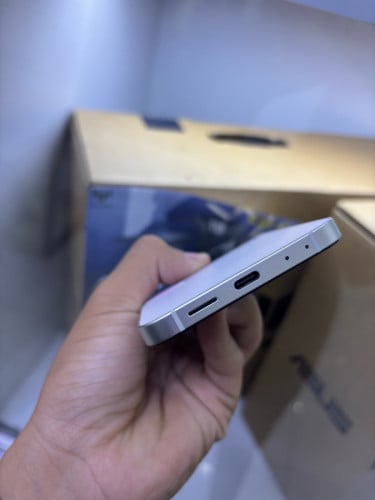 SAMSUNG Z Flip 612GB/256Gស្អាត99%