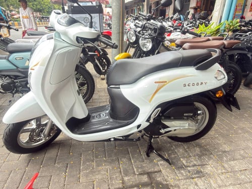 Scoopy 2025 សោរ​ ក្រុមហ៊ុន​ នៅស្អាត017 8888 25. 070 6666 16