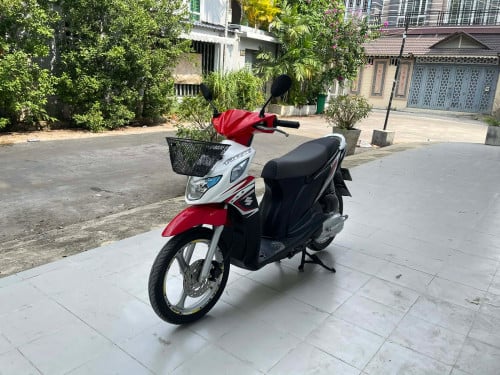 Suzuki Nex 018 ម៉ាសុីនតាន់ ឡេីងសេាធំហេីយ