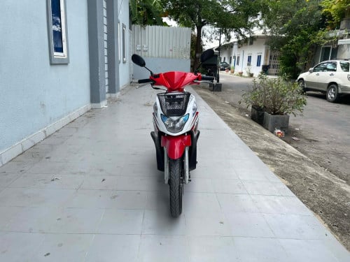 Suzuki Nex 018 ម៉ាសុីនតាន់ ឡេីងសេាធំហេីយ