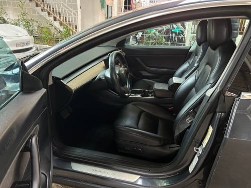 Tesla model 3 long range 2018