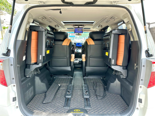 TOYOTA ALPHARD 2012 Full Option ពណ៌ស ក្នុងខ្មៅ