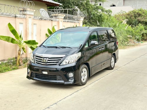 TOYOTA ALPHARD 2012 Full Option ពណ៌ខ្មៅ ក្នុងខ្មៅ(Sunroof)