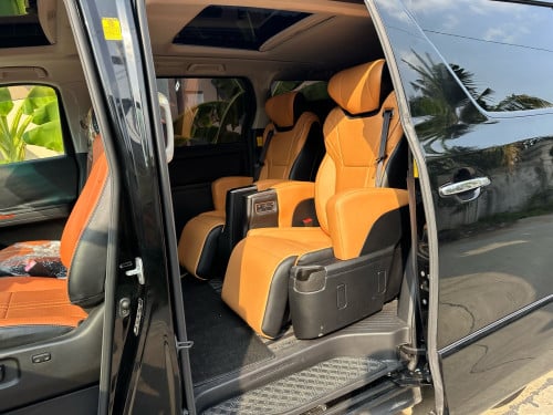 TOYOTA ALPHARD 2012 Full Option ពណ៌ខ្មៅ ក្នុងខ្មៅ(Sunroof)