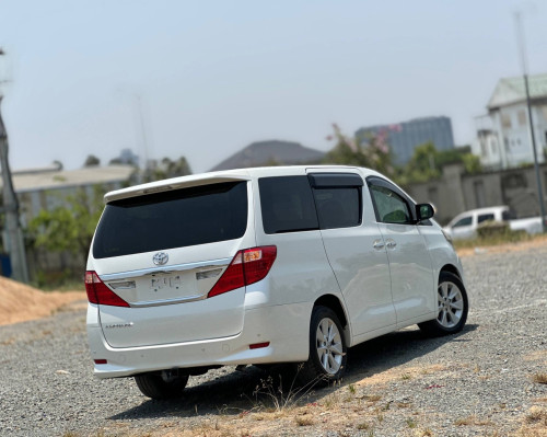TOYOTA ALPHARD 2012 G-Option ពណ៌ស ក្នុងលឿង
