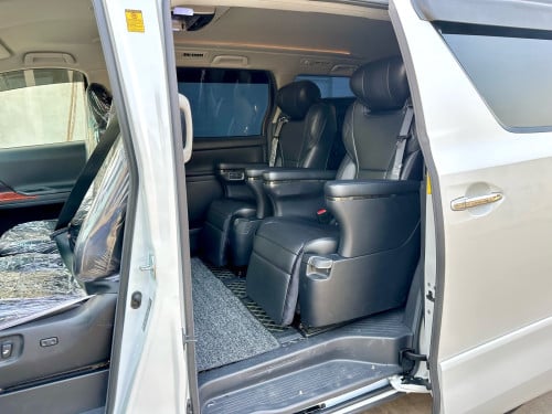 TOYOTA ALPHARD 2014 HF ពណ៌ស ក្នុងខ្មៅ