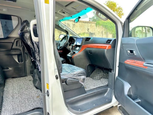 TOYOTA ALPHARD 2014 HF ពណ៌ស ក្នុងខ្មៅ