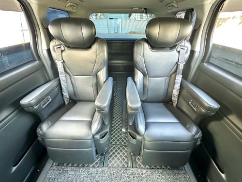TOYOTA ALPHARD 2014 HF ពណ៌ស ក្នុងខ្មៅ